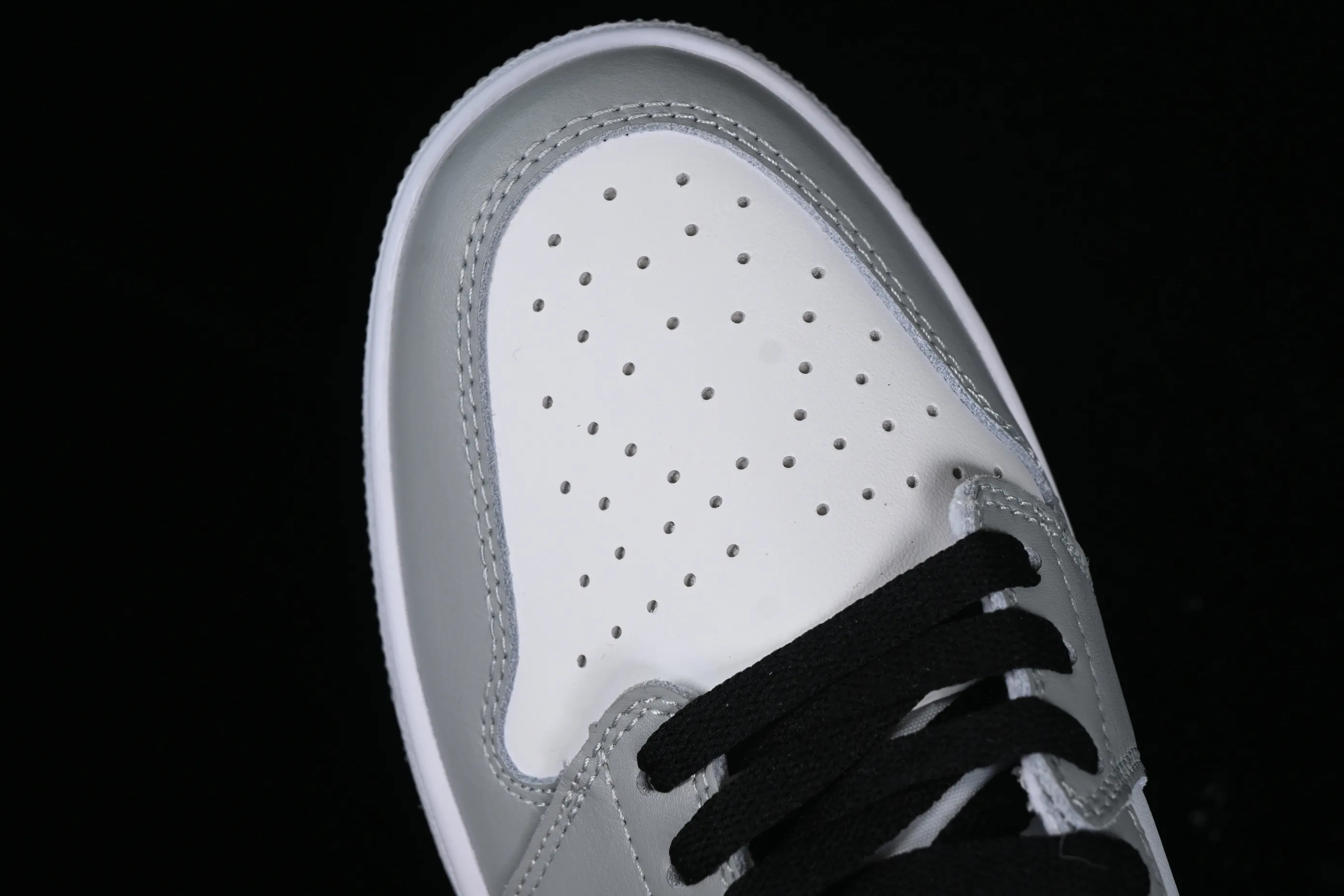 All categories Air Jordan Jordan series basketball shoes Air Jordan 1 Low Z version Air Jordan 1 Low AJ1 Joe 1 gray black low-top cultural casual sneakers CZ0790-110